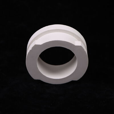 Kekuatan Mekanik 200 hingga 300 MPa Keramik Mullit Suhu Tinggi Komposisi Kimia 3Al2O3 2SiO2 Ideal untuk Aplikasi Industri