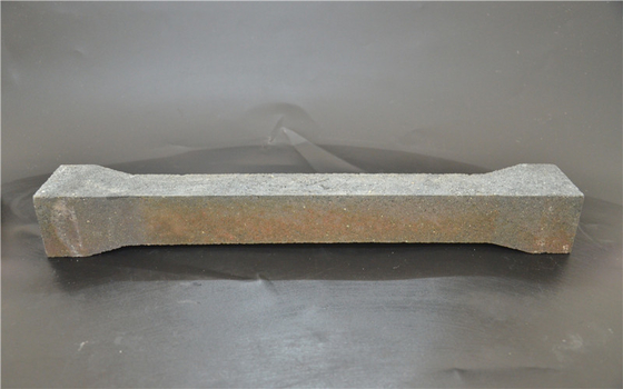 Tahan korosi Karbida Silikon Brick Kiln Posts Unglazed Surface Loading Temperatur pelembab >1750