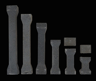 Karbida Silikon Tahan Suhu Tungku Brick Posts Porositas Terlihat 7-8% Max Temp 1450°C