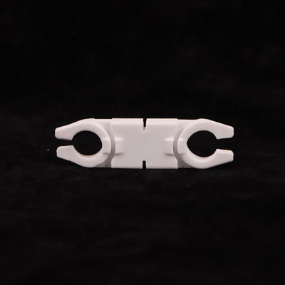 Konstan dielektrik 9,6 Alumina Keramik dengan kekuatan lentur 200-400 MPa