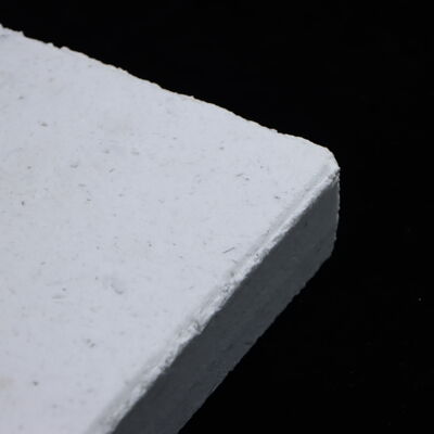 Ketahanan Guncangan Termal yang Baik Rak Kiln Korundum Menampilkan Ketahanan Suhu Hingga 1700°C Dan Ketebalan Kustom Untuk Perlengkapan Kiln