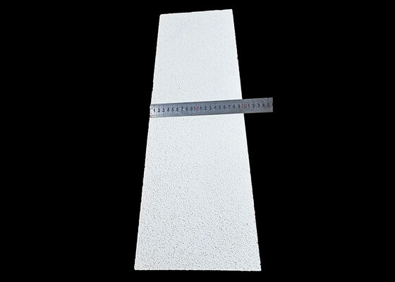 Massa Jenis 0,6 hingga 1 gram per sentimeter kubik Bata Api Tahan Api Menawarkan Ketahanan Suhu Tinggi Luar Biasa untuk Tugas Berat