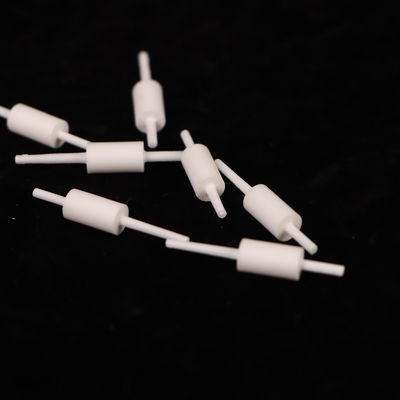 10.3 X 10 -6/K Koefisien Ekspansi Termal Zirconium Ceramic Oxide awet dan tahan untuk aplikasi industri