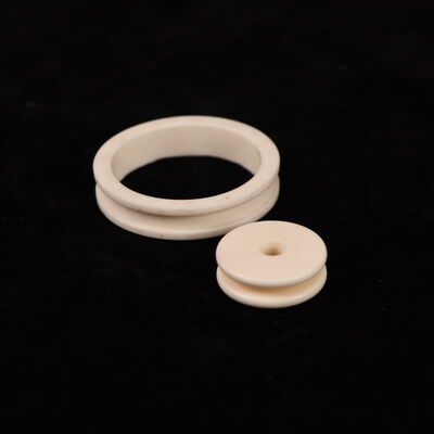 Ekspansi Termal 8,9 X 10-6 K Aluminium Oxide Keramik Memberi Densitas 3,75-3,9g cm3 dan konstanta dielektrik 9,6 Ideal untuk komponen mekanik