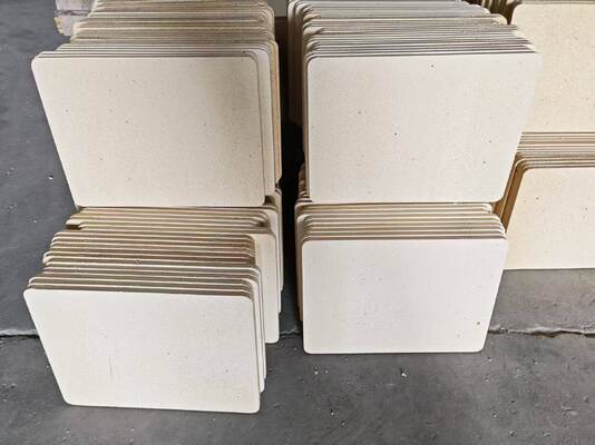 Rak kiln cordierite mullite tanpa glasir dengan tepi halus dioptimalkan untuk kinerja rak kiln yang tahan lama di bawah tekanan panas